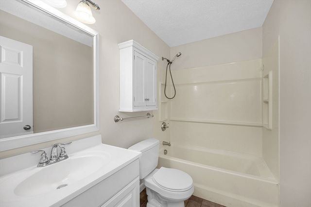 1461 Pawtucket Boulevard A2, Lowell, MA 01854