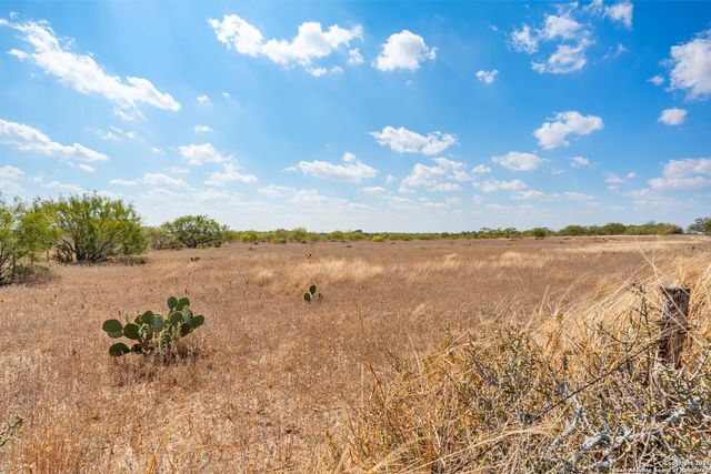 2849 Fm 1333, Poteet, TX 78065