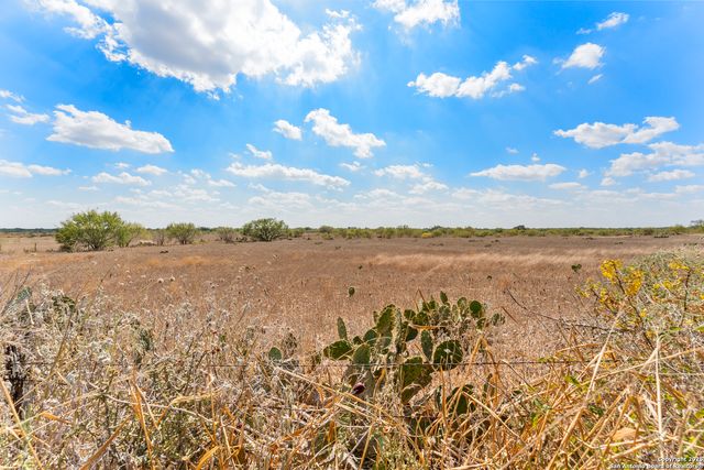 2849 Fm 1333, Poteet, TX 78065