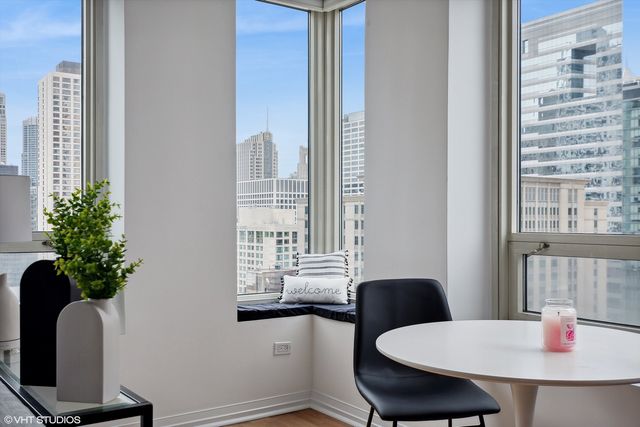 33 W Ontario Street 25B, Chicago, IL 60654