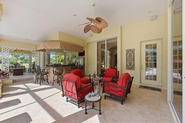 8112 COLLINGWOOD COURT, University Park, FL 34201