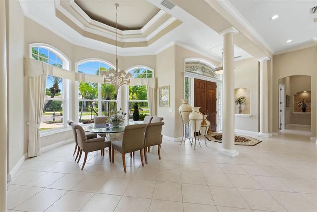 8112 COLLINGWOOD COURT, University Park, FL 34201