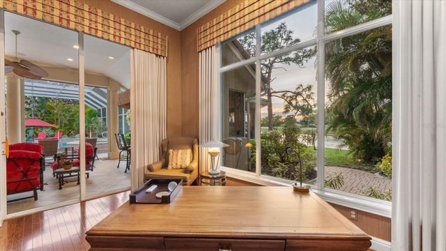 8112 COLLINGWOOD COURT, University Park, FL 34201