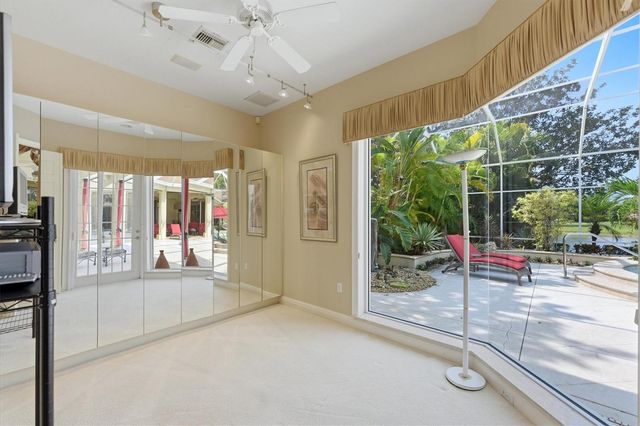 8112 COLLINGWOOD COURT, University Park, FL 34201