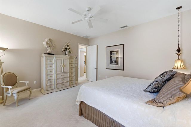 8112 COLLINGWOOD COURT, University Park, FL 34201