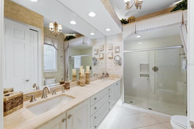 8112 COLLINGWOOD COURT, University Park, FL 34201