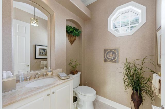 8112 COLLINGWOOD COURT, University Park, FL 34201