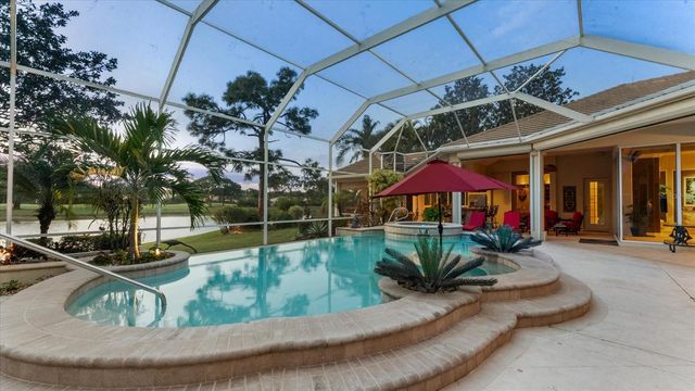 8112 COLLINGWOOD COURT, University Park, FL 34201