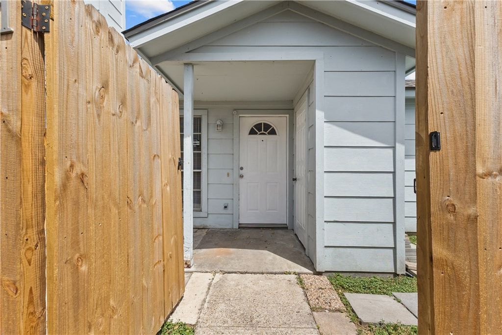 7202 Mansions Dr A-1 (P-1), Corpus Christi, TX 78414 — photo 2