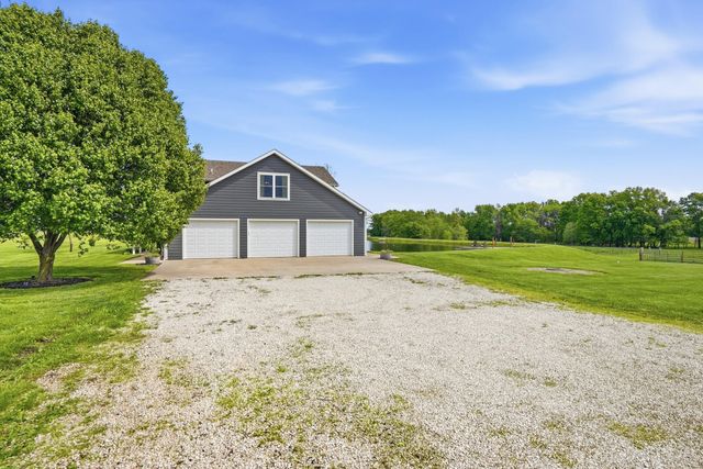 6800 N RTE Z, Columbia, MO 65202