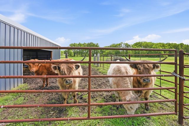 6800 N RTE Z, Columbia, MO 65202