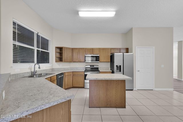 2395 WATERMILL Drive, Orange Park, FL 32073