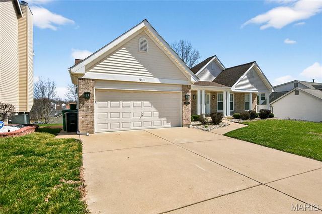 16734 Heather Moor Drive, Florissant, MO 63034