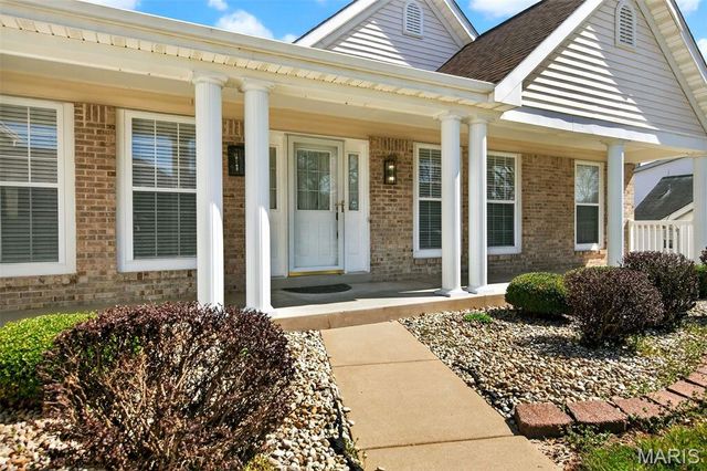 16734 Heather Moor Drive, Florissant, MO 63034