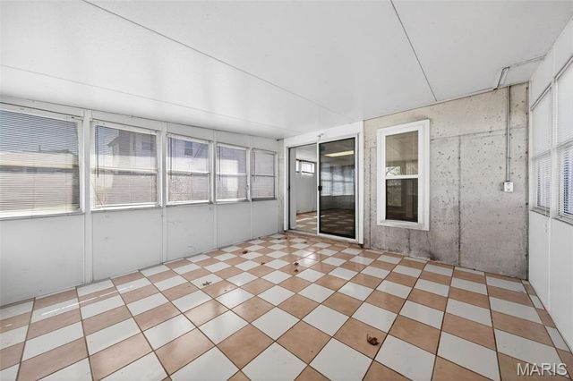 16734 Heather Moor Drive, Florissant, MO 63034