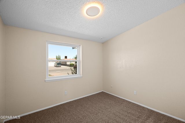 3200 VOSS Drive, El Paso, TX 79936