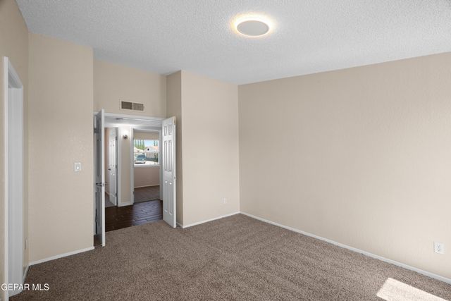 3200 VOSS Drive, El Paso, TX 79936