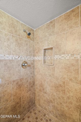 3200 VOSS Drive, El Paso, TX 79936