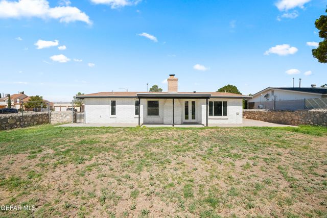 3200 VOSS Drive, El Paso, TX 79936