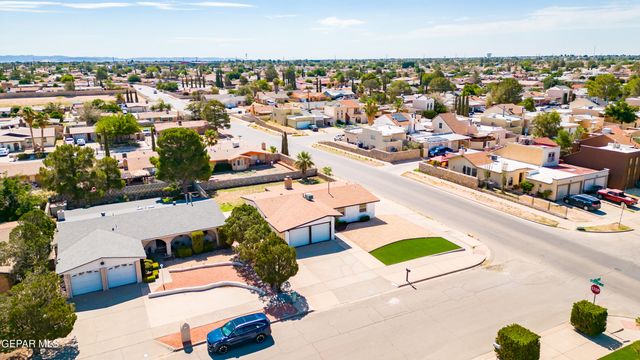 3200 VOSS Drive, El Paso, TX 79936