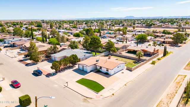 3200 VOSS Drive, El Paso, TX 79936