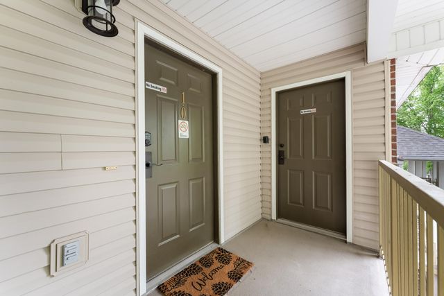 200 Golf View Drive 10, Branson, MO 65616