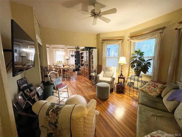 2752 Academy Street, Oceanside, NY 11572