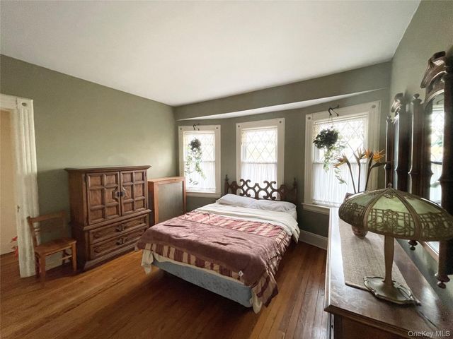 2752 Academy Street, Oceanside, NY 11572