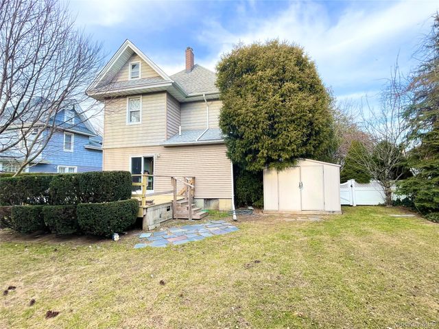 2752 Academy Street, Oceanside, NY 11572