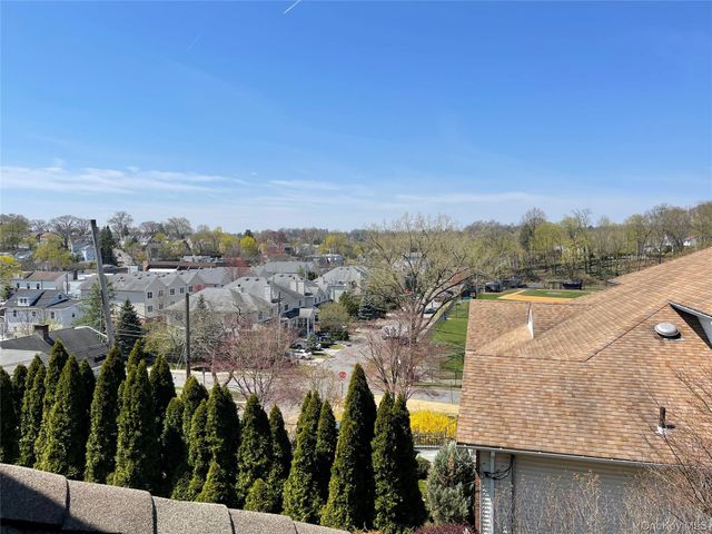 175 Woodruff Avenue 2nd Floor, Scarsdale, NY 10583