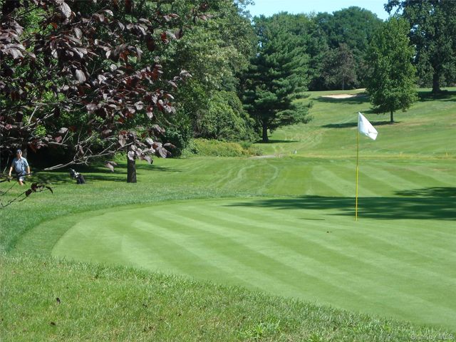 175 Woodruff Avenue 2nd Floor, Scarsdale, NY 10583