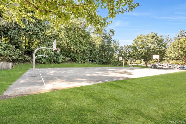 175 Woodruff Avenue 2nd Floor, Scarsdale, NY 10583