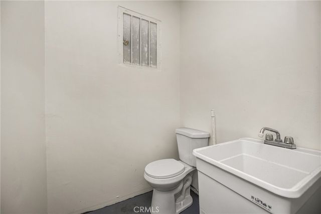 4863 Telegraph Road, Los Angeles, CA 90022