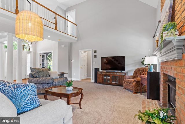 33 EMLYN LANE, Mechanicsburg, PA 17055