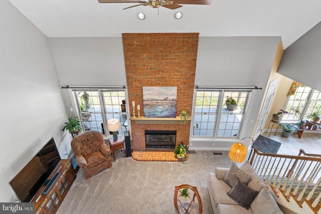 33 EMLYN LANE, Mechanicsburg, PA 17055