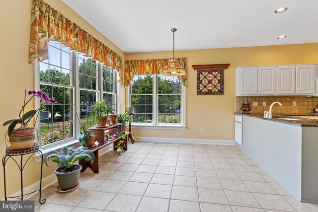 33 EMLYN LANE, Mechanicsburg, PA 17055