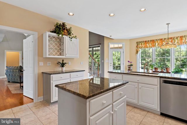 33 EMLYN LANE, Mechanicsburg, PA 17055