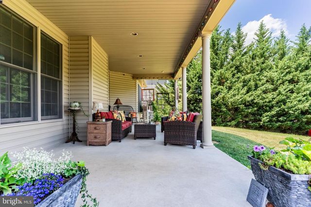 33 EMLYN LANE, Mechanicsburg, PA 17055