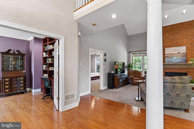 33 EMLYN LANE, Mechanicsburg, PA 17055