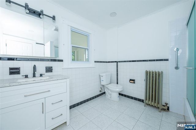 159 Grant Avenue, Roselle Park, NJ 07204