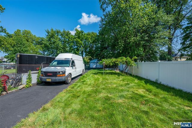 159 Grant Avenue, Roselle Park, NJ 07204