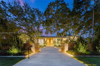 6701 SW 101 Street, Pinecrest, FL 33156