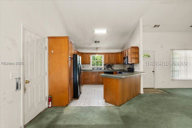 7 Wellena Ct, Beaufort, SC 29906