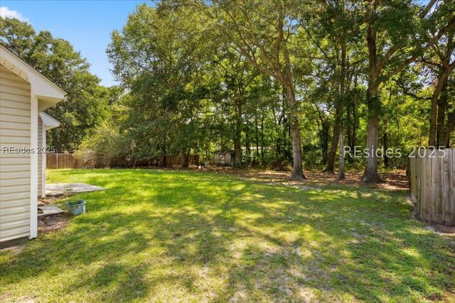 7 Wellena Ct, Beaufort, SC 29906