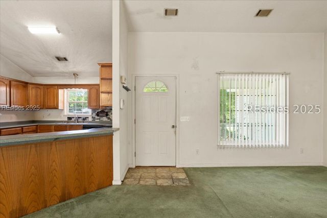 7 Wellena Ct, Beaufort, SC 29906