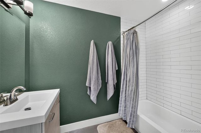 3009 S Elati Street, Englewood, CO 80110