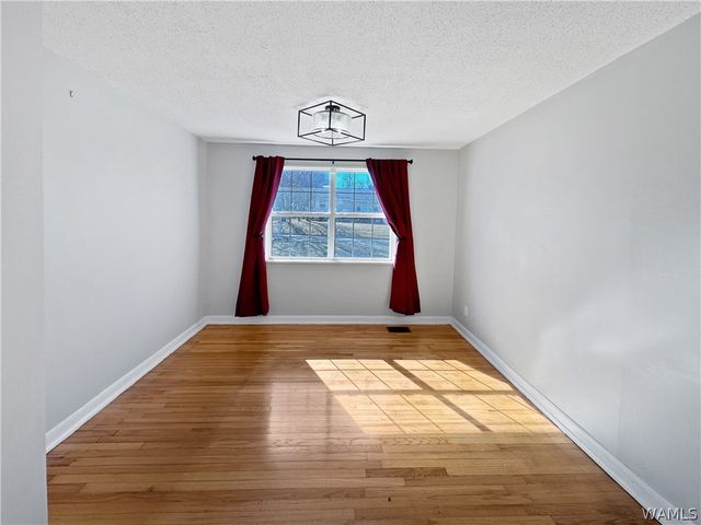 1402 14th E, Tuscaloosa, AL 35404