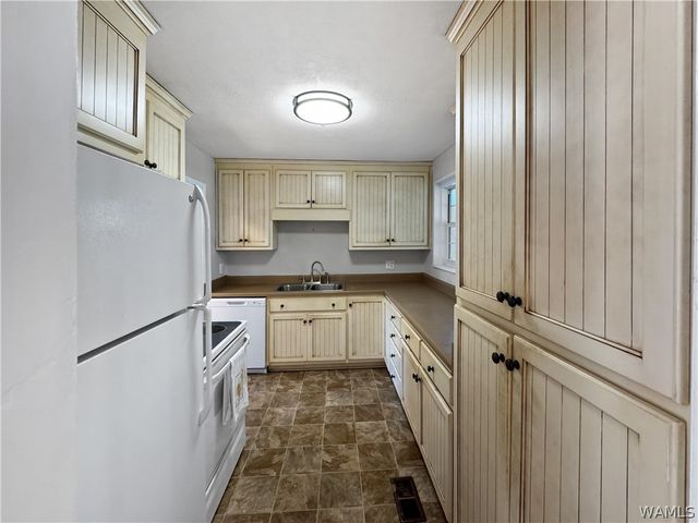 1402 14th E, Tuscaloosa, AL 35404