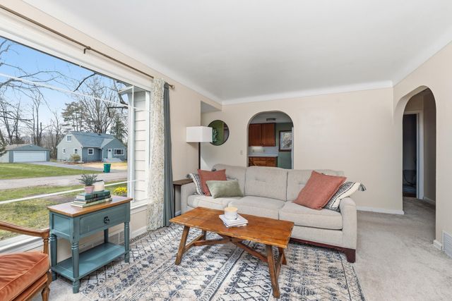 1603 Friendly Avenue, Portage, MI 49002