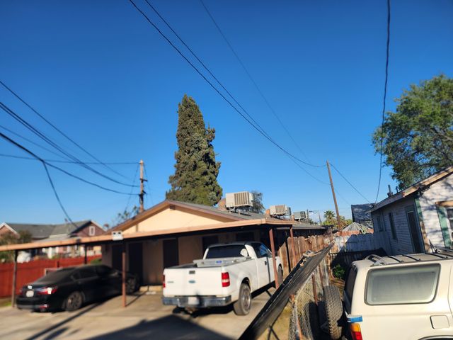 311 S Pratt Street, Tulare, CA 93274